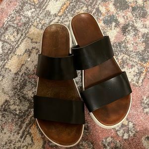 MIA slip on platforms